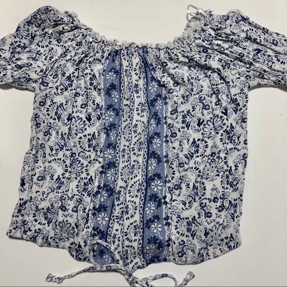 hollister off the shoulder blue and white blouse - Picture 2 of 4